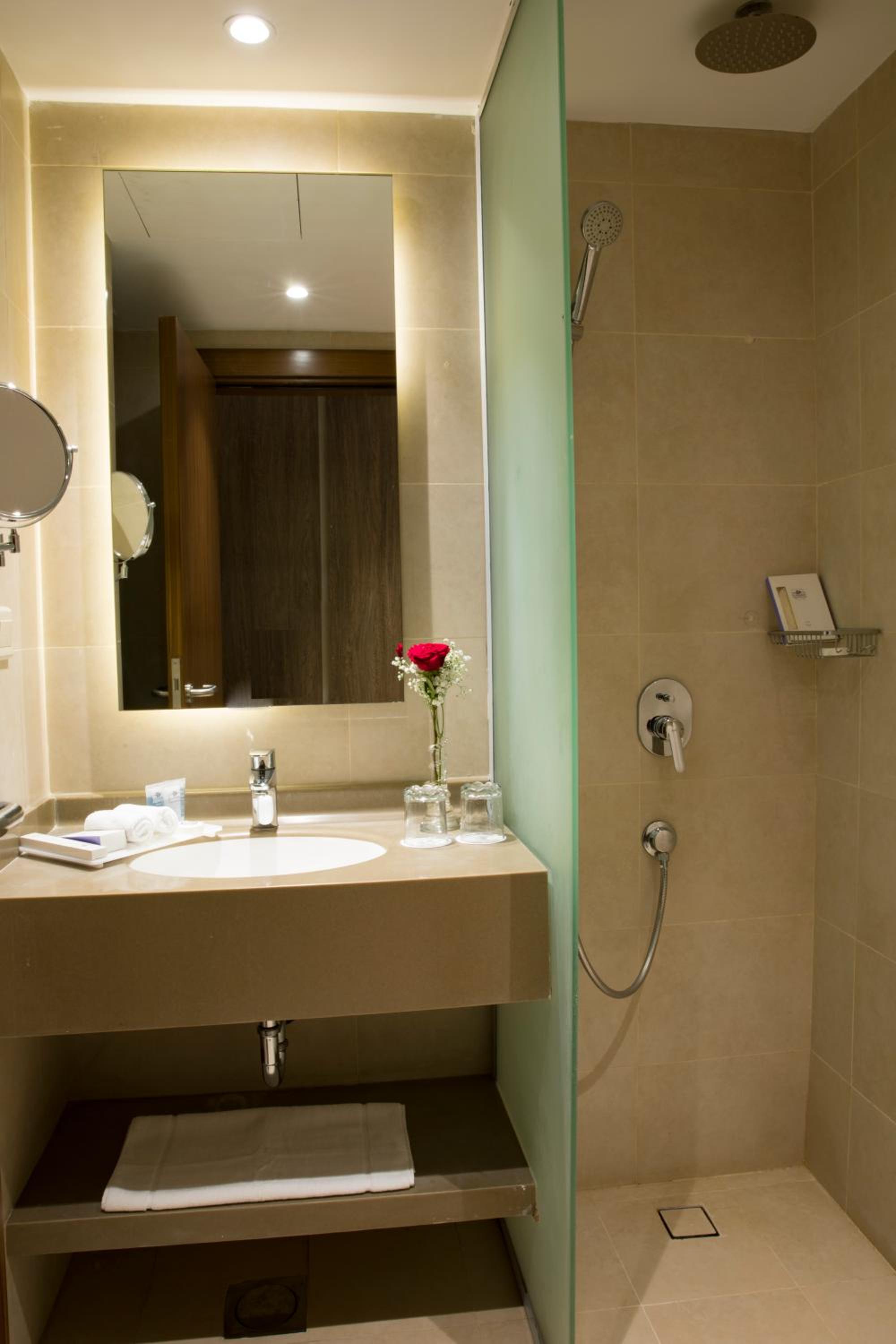 فندق هبة الله مكة(Hibatullah Hotel Makkah) 102/104