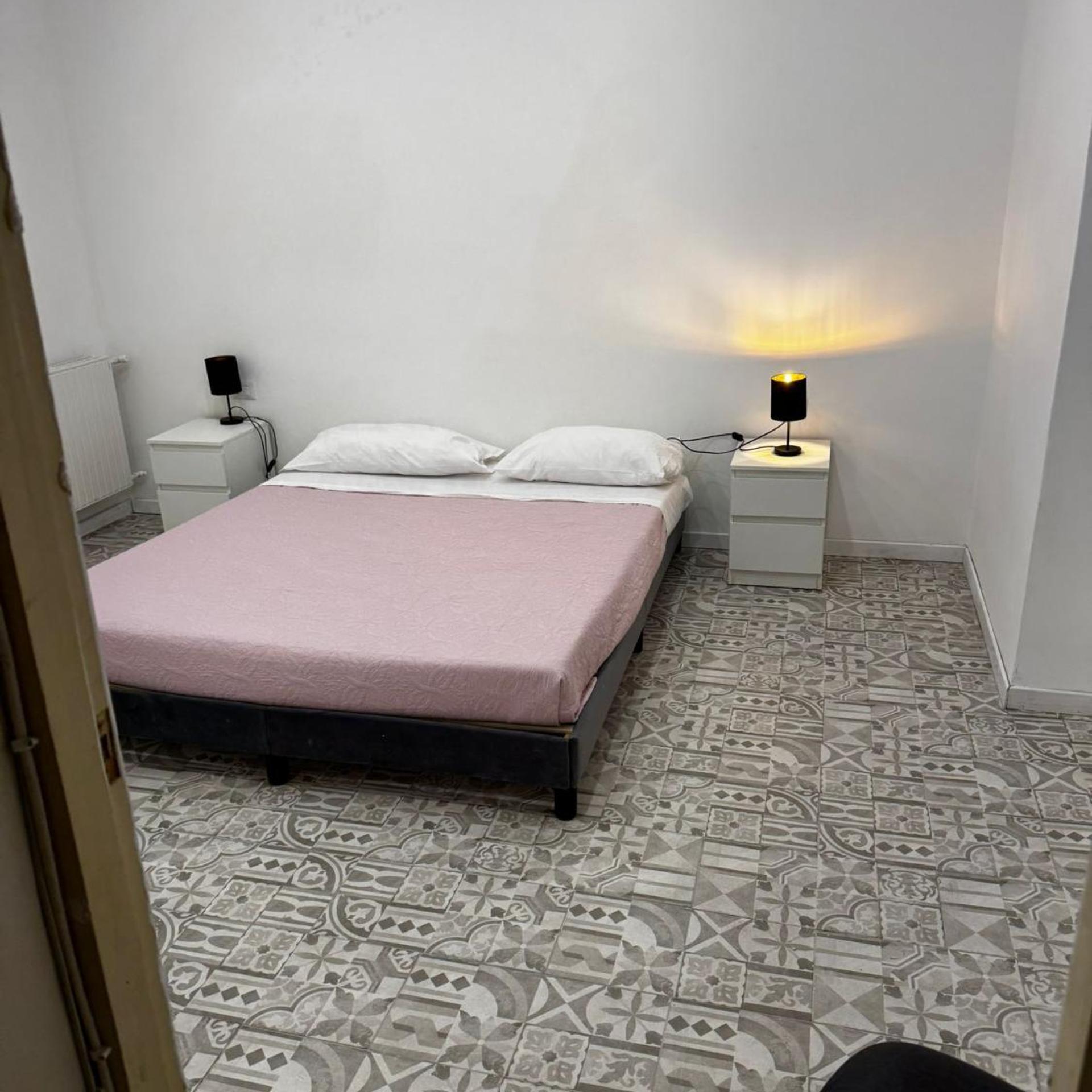 Room, Double Bed