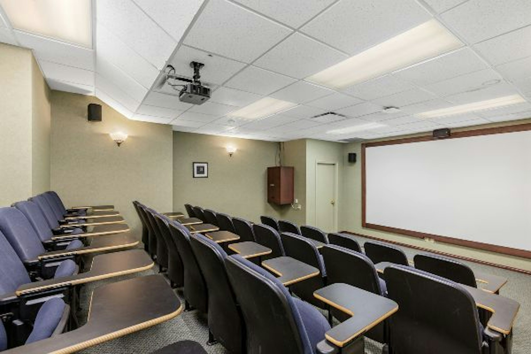 Thompson Hotel Conference Center 37/40