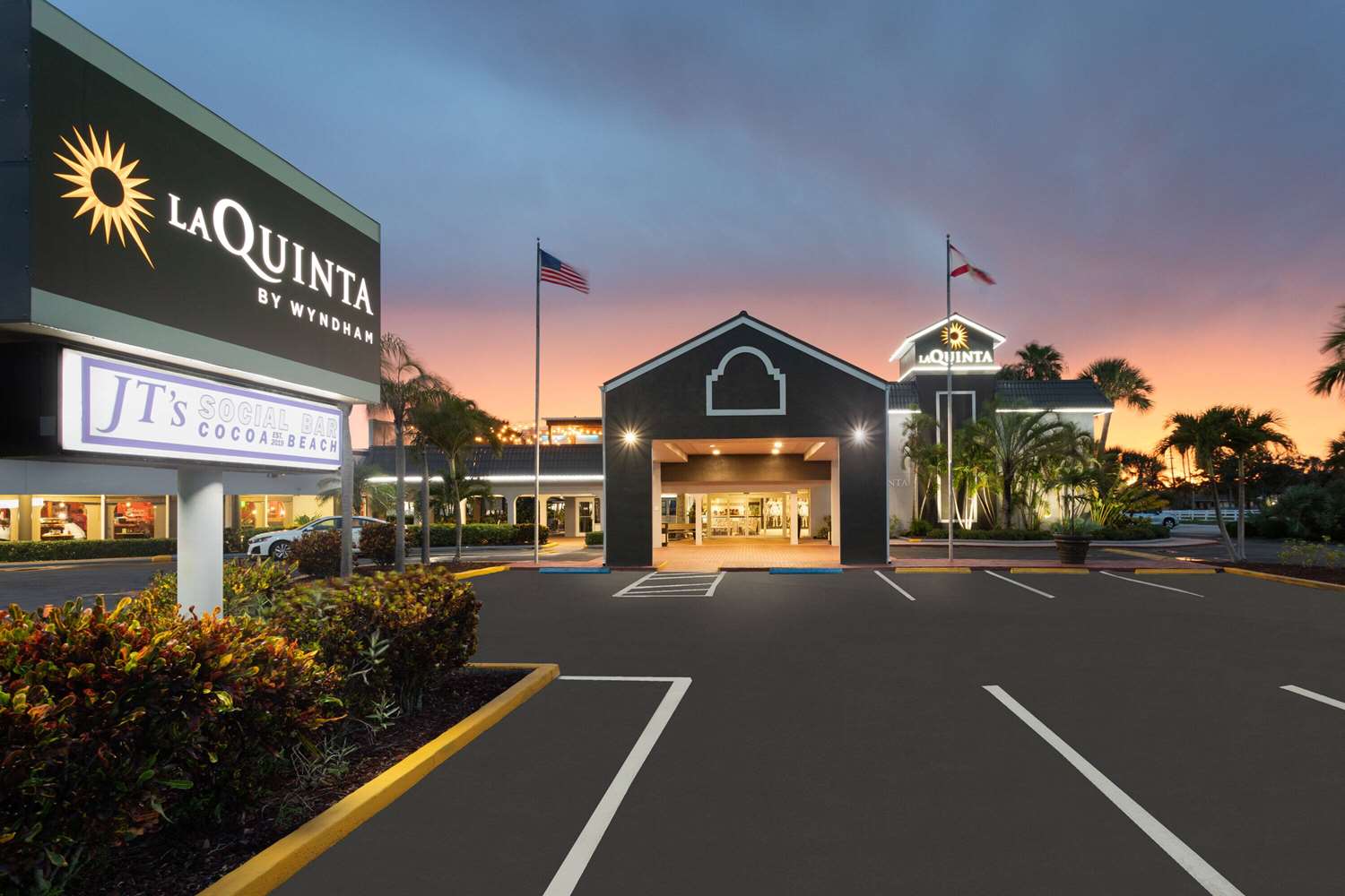La Quinta Inn By Wyndham Cocoa Beach Port Canaveral in COCOA BEACH - FL