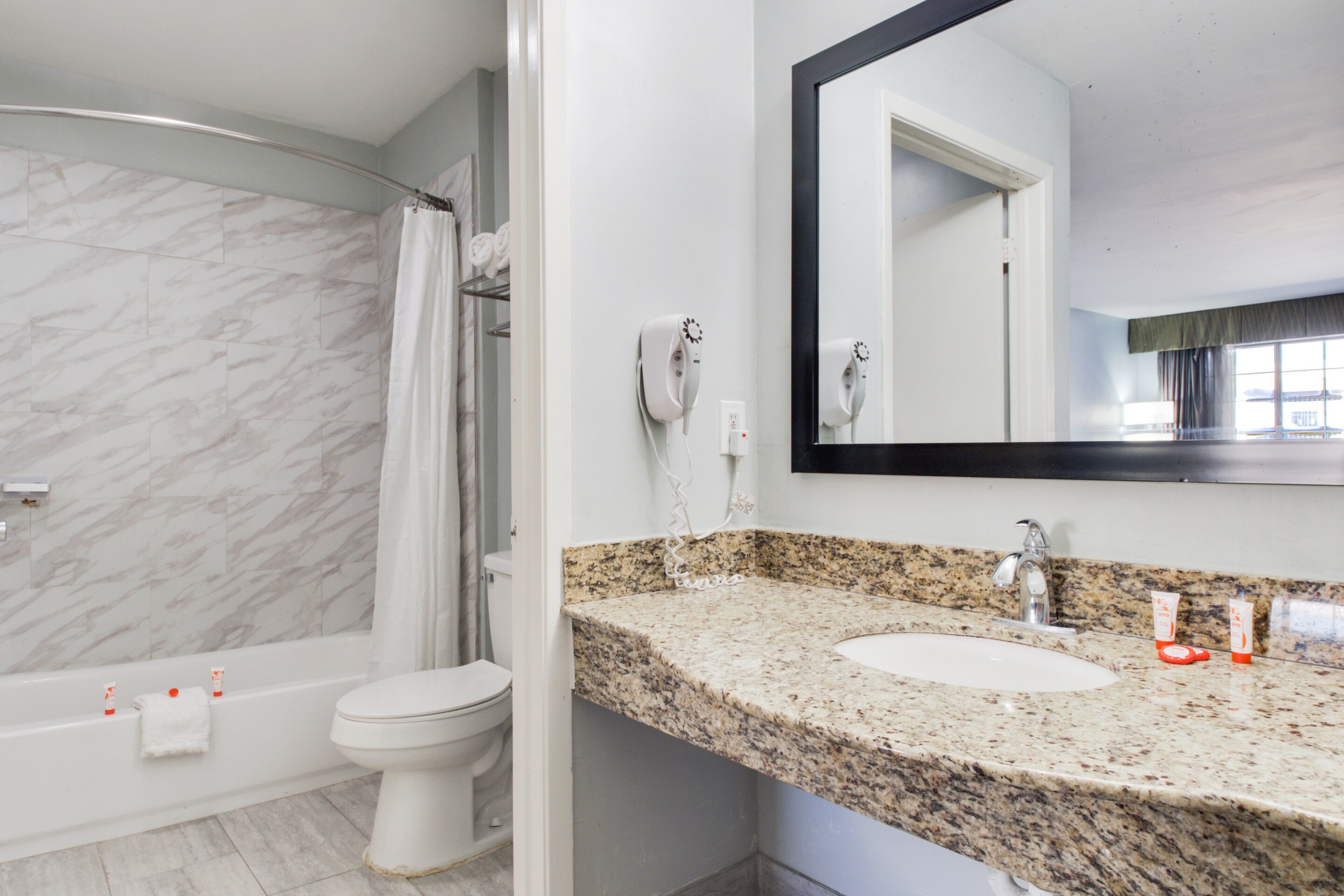 OYO Hotel Ingleside TX 36/40