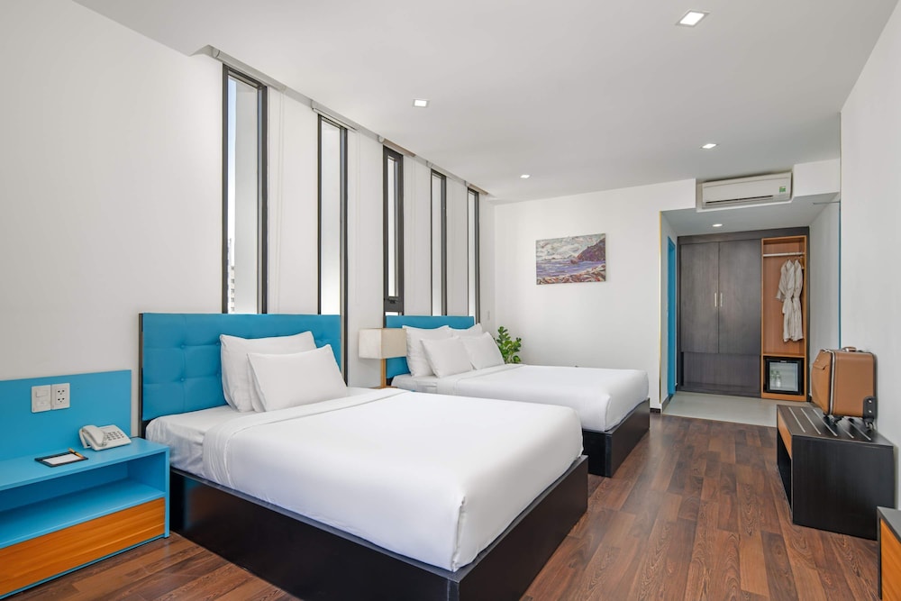 PREMIER, TWIN BEDS