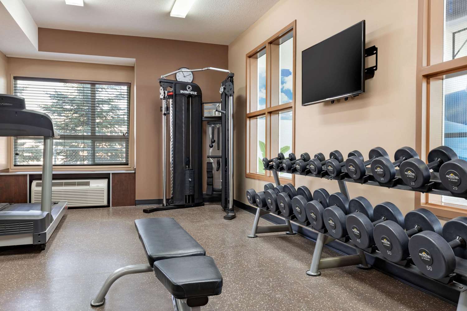 Microtel Inn & Suites By Wyndham Estevan 17/30