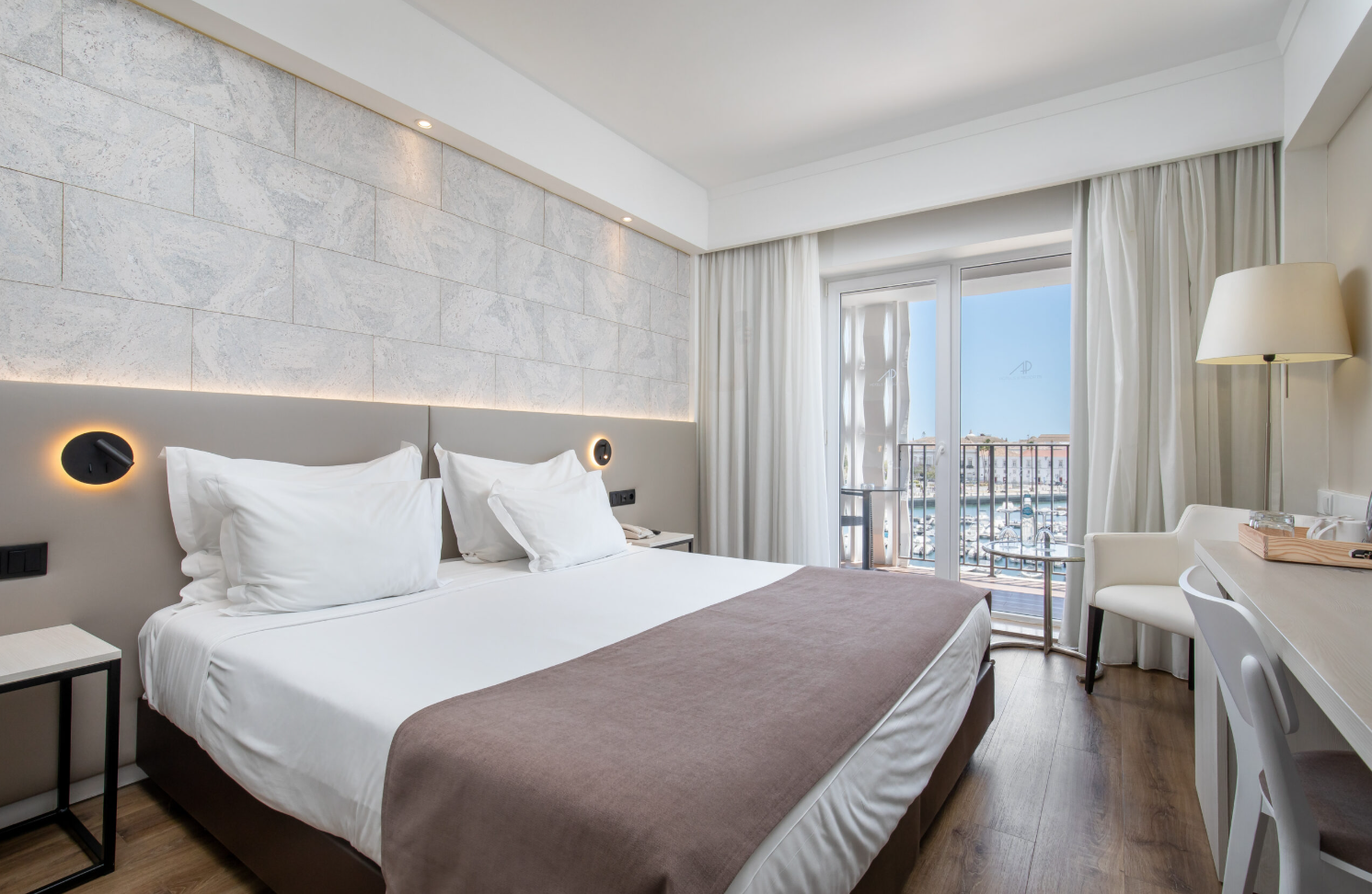 Standard, Double or Twin Bed