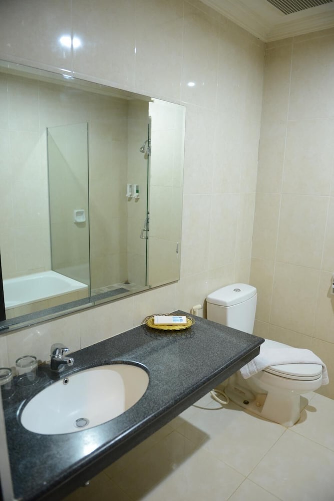 Hotel 88 Jember 50/50
