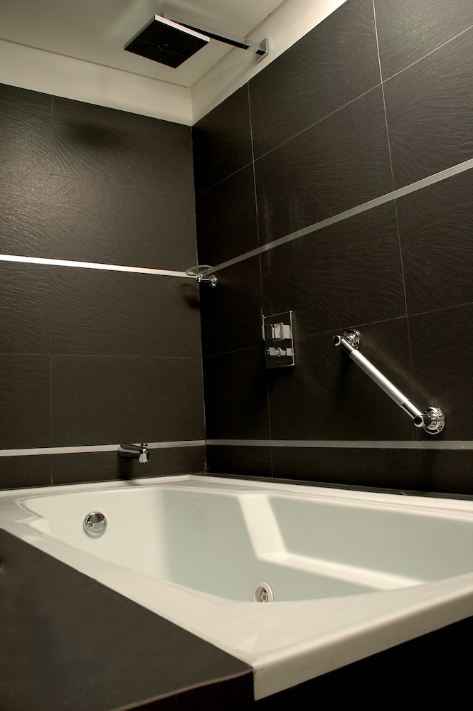 Hotel Toscana Plaza 32/65