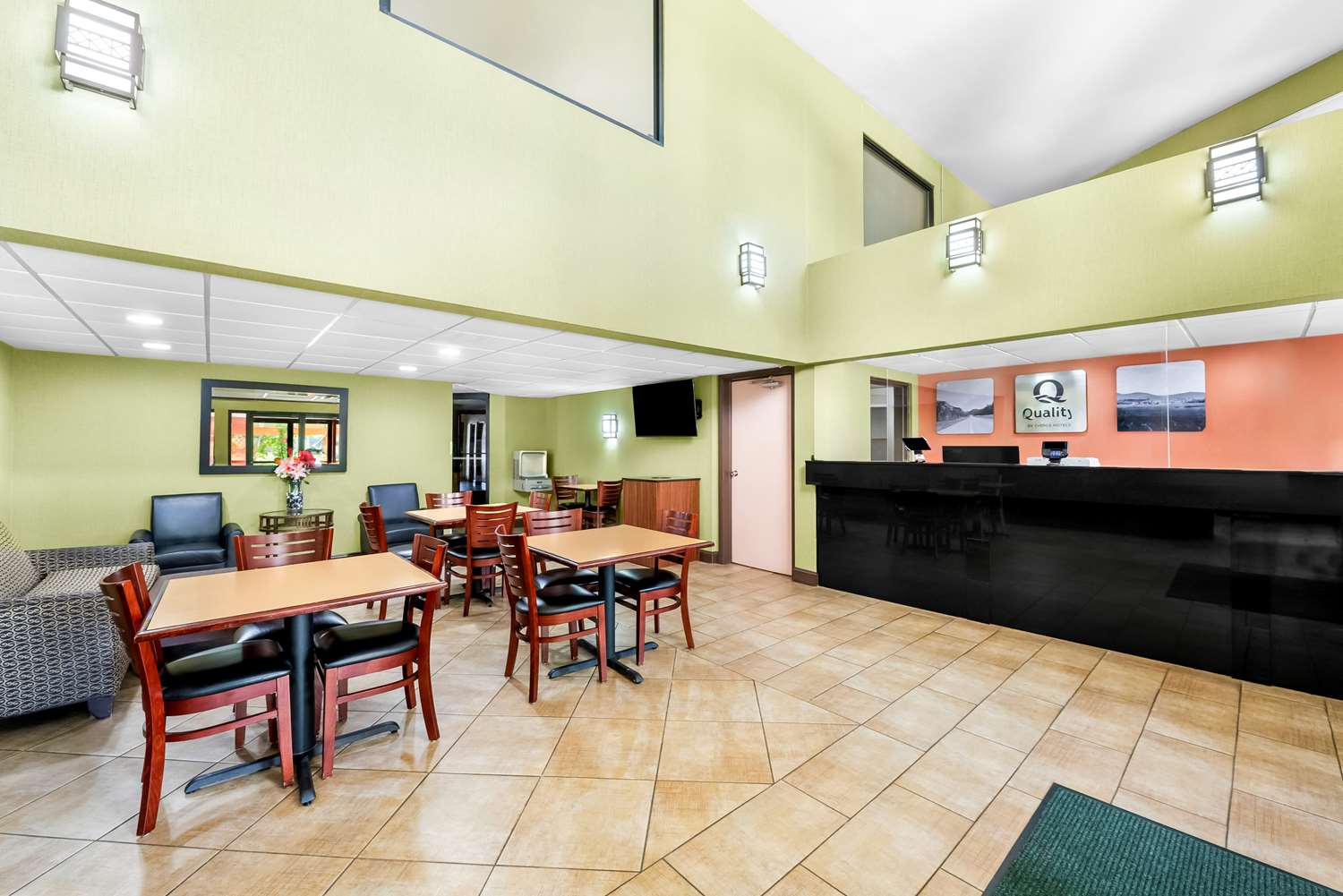 Quality Inn Selma NC 18/25