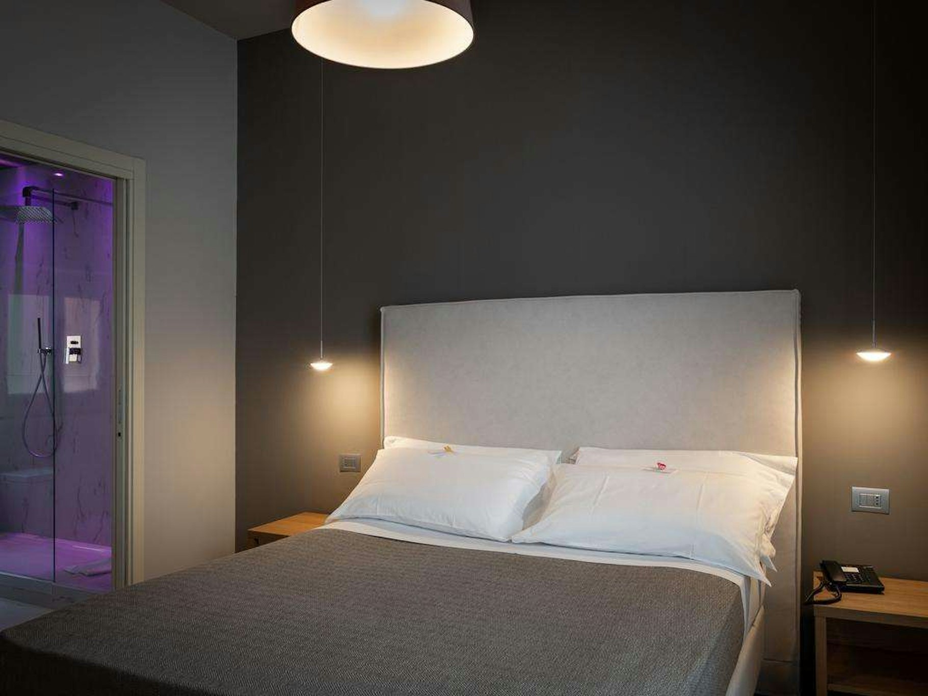 Hnn Luxury Suites 13/50