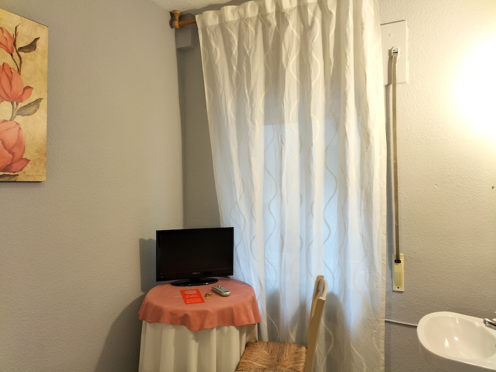 Hostal Albero 18/26