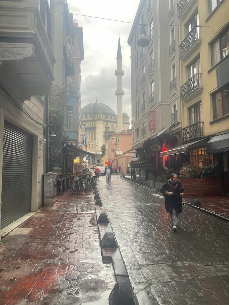 Idyllic Hotel Taksim 21/26