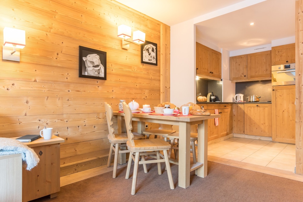 Residence Pierre Vacances Premium Les Chalets Du Forum 46/50