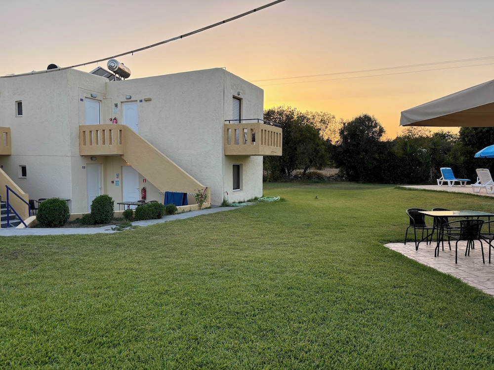 Angelos Studios 24/47