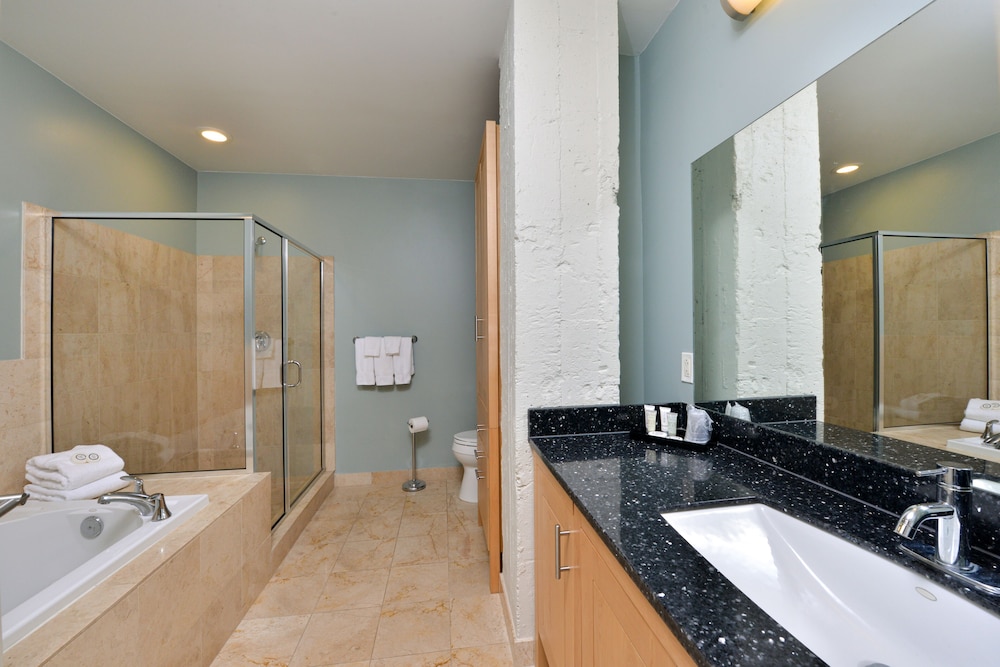 Grand Eastonian Suites Hotel 29/79