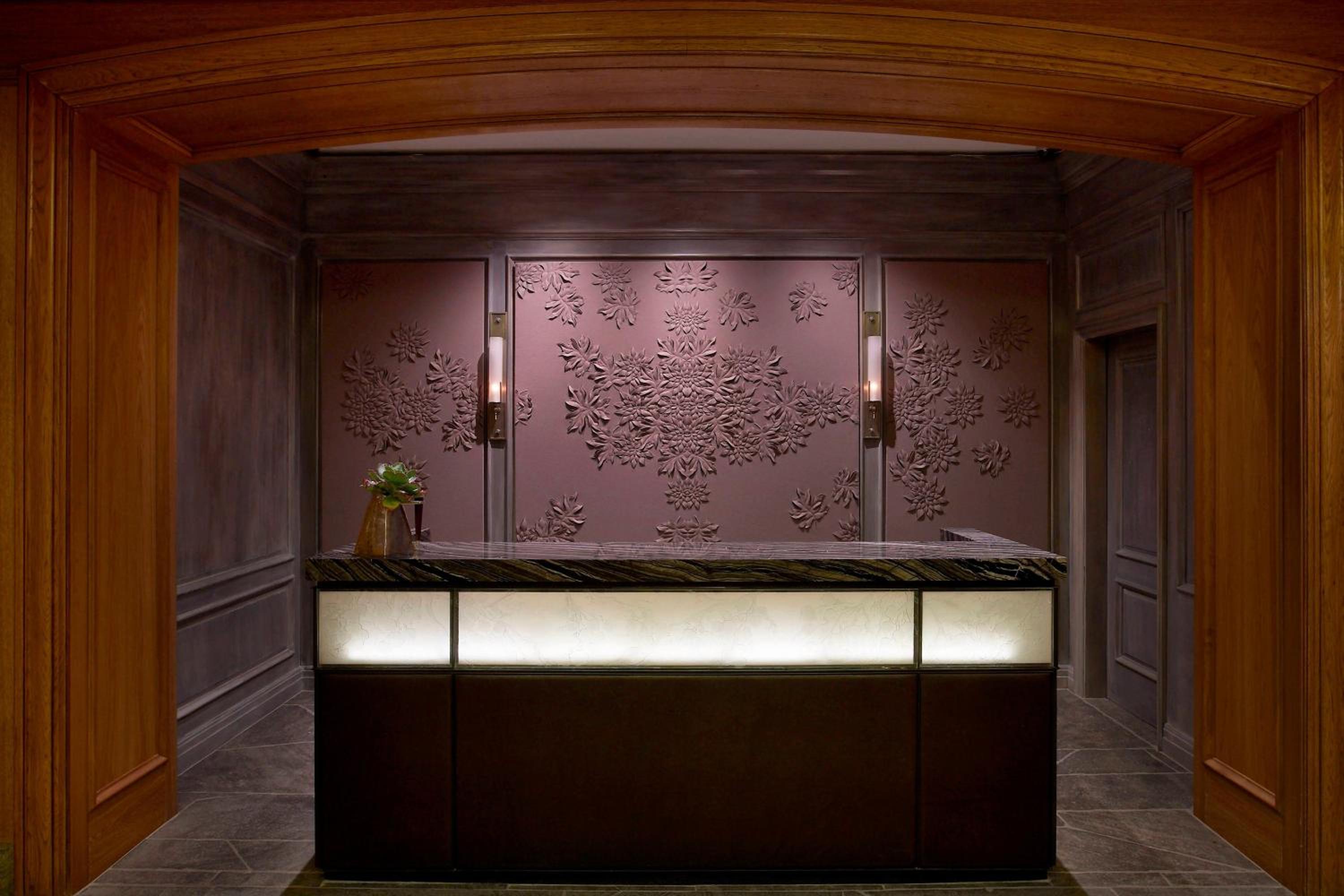 St Regis Aspen Resort 9/50