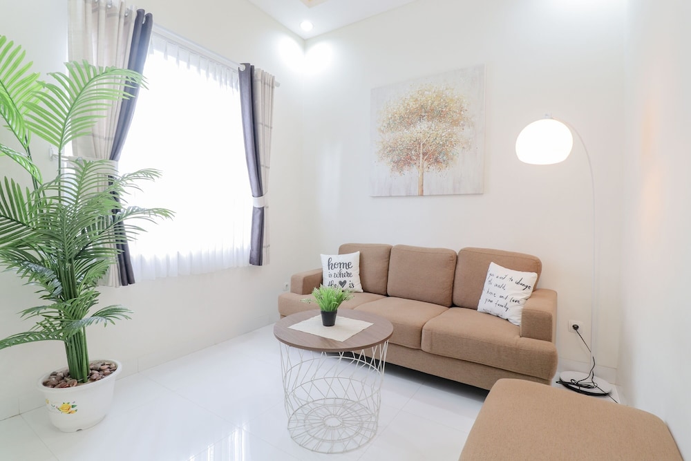 Rumah Teteh - Seturan by ZUZU 84/103