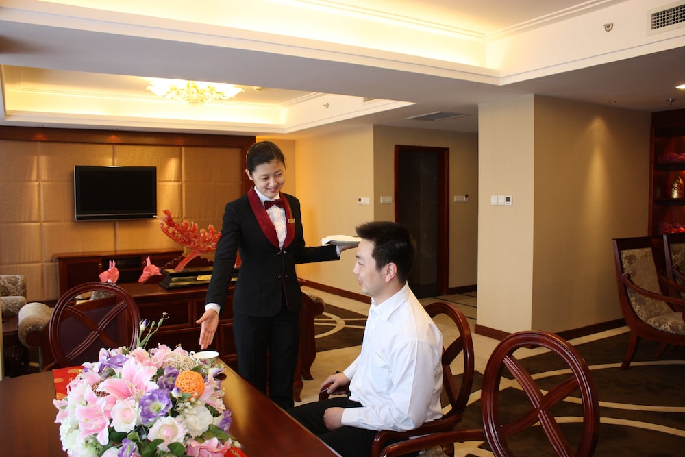 Changchun Huatian Hotel 11/16