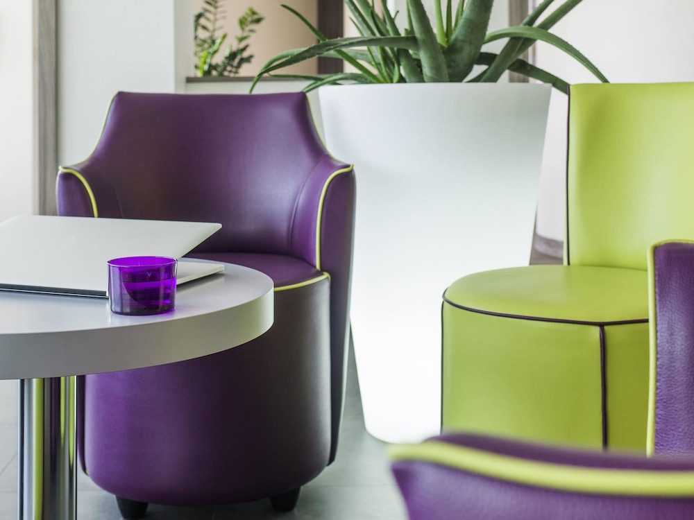 IBIS STYLES SAINT GILLES CROIX DE VIE 34/77
