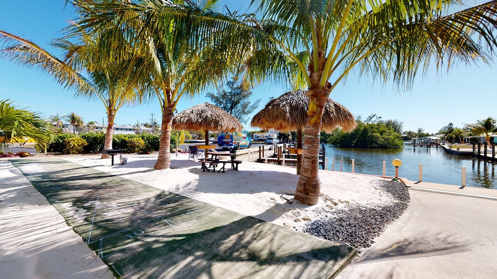 Off the Charts Inn Out Island Resort 40/50