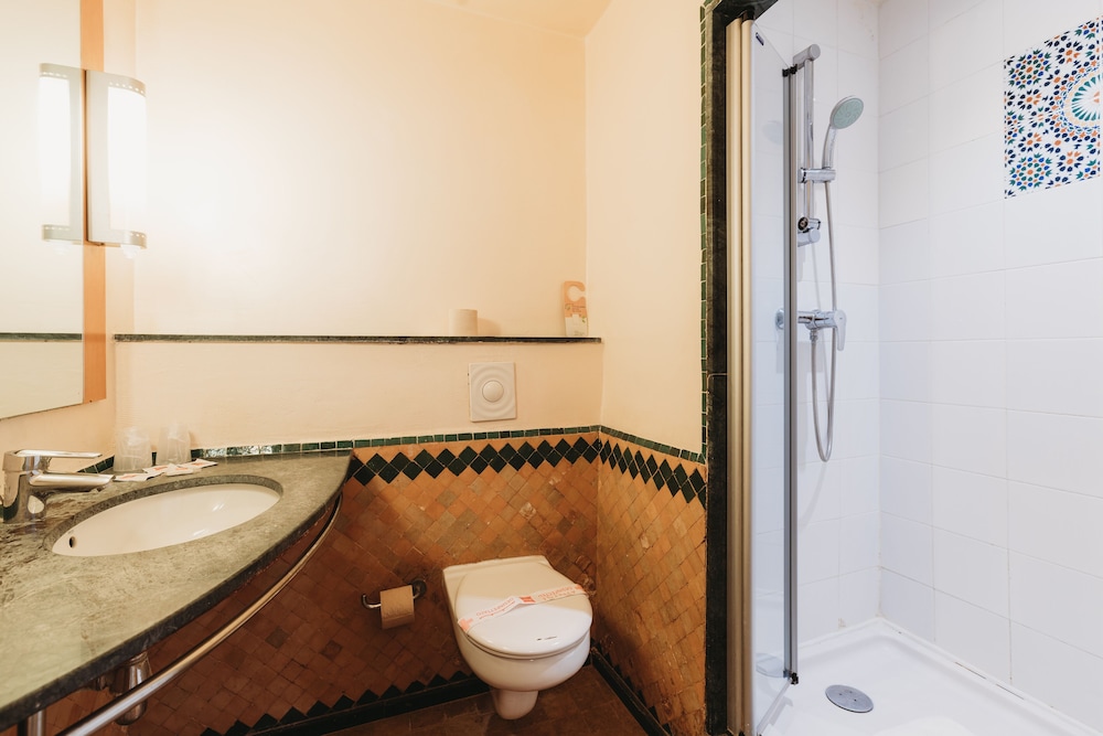 ibis Meknes 49/50