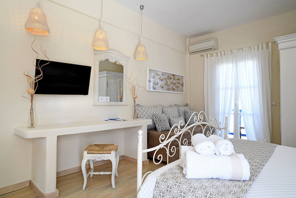 Hotel Erato 40/71
