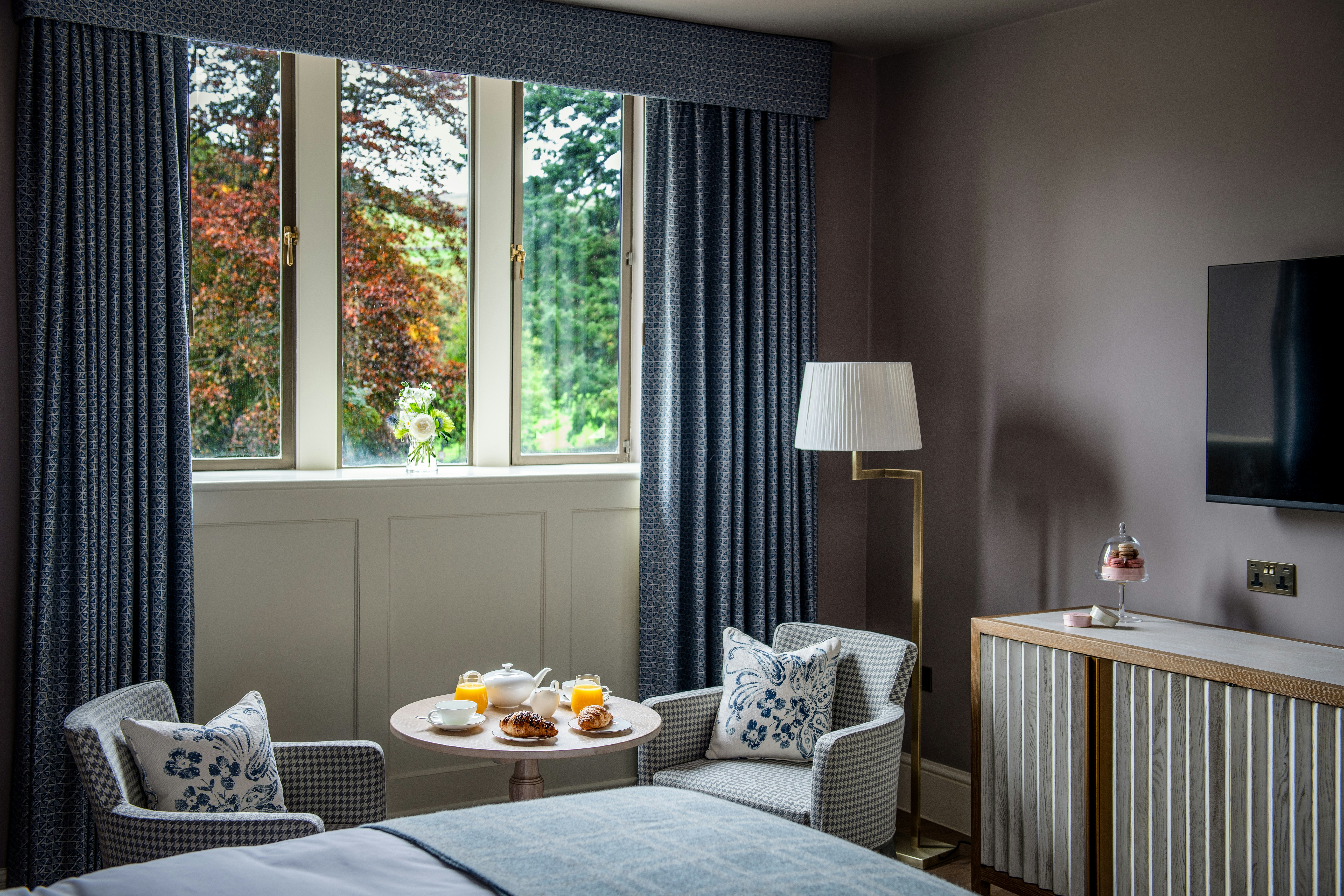 Room, Double or Twin Bed, Falls View