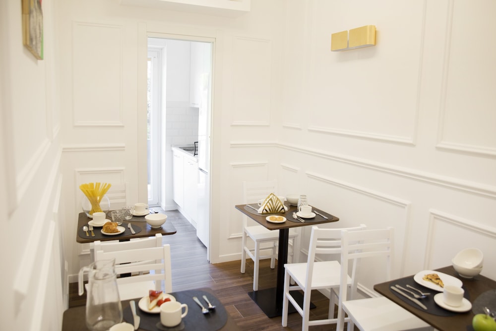 Unicum Roma Suites 33/50