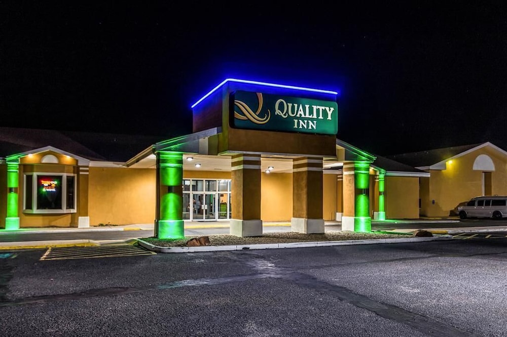 Colby Inn and Suites 1/25