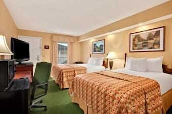 Baymont By Wyndham Easley/Greenville 7/34