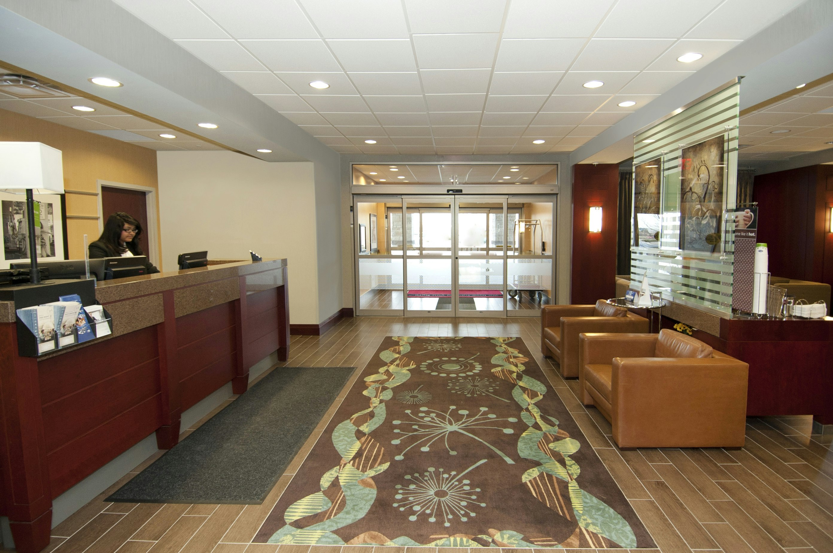 Lobby at Hampton Inn By Hilton Brampton Toronto, BRAMPTON - ONTARIO