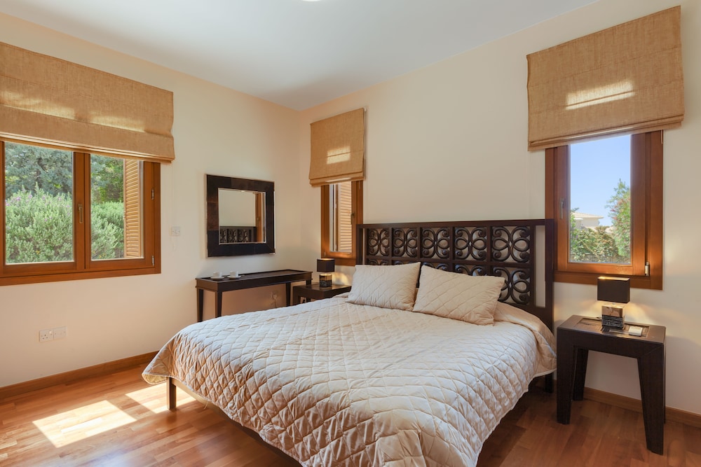 Aphrodite Hills Rentals - Superior Villas 17/50