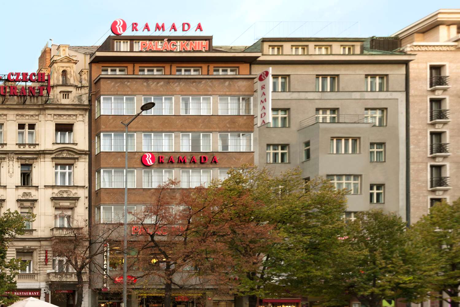 Ramada by Wyndham Prague City Centre 1/9