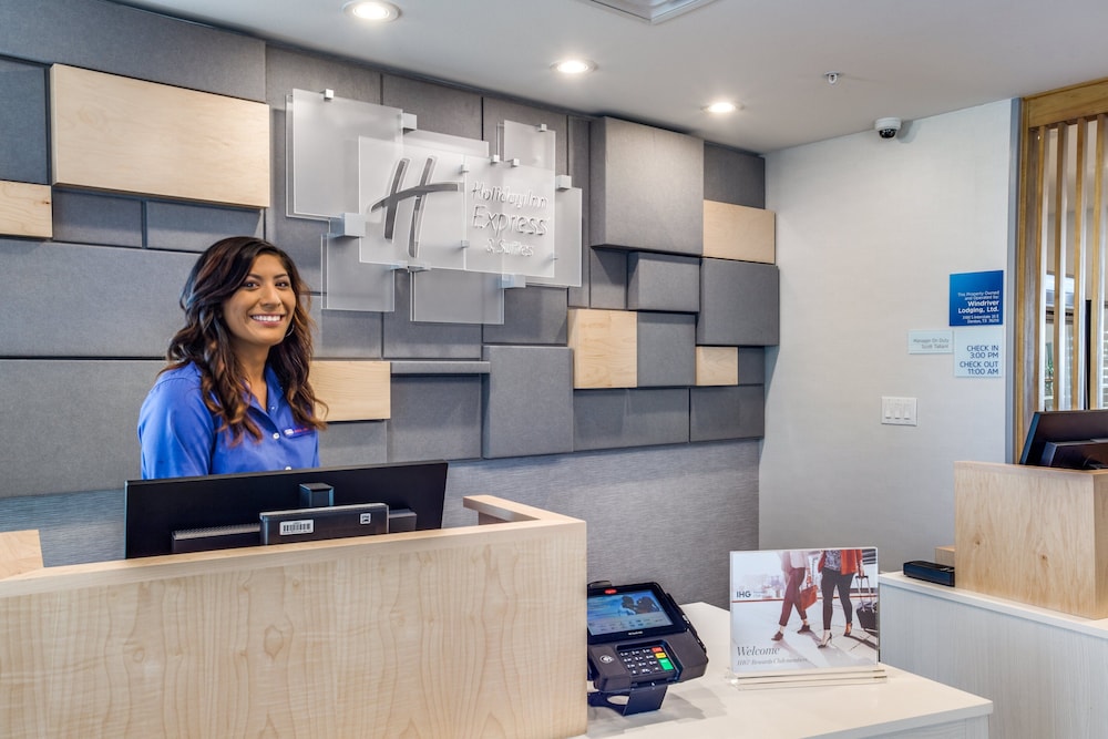 Holiday Inn Express and Suites Denton South 13/71