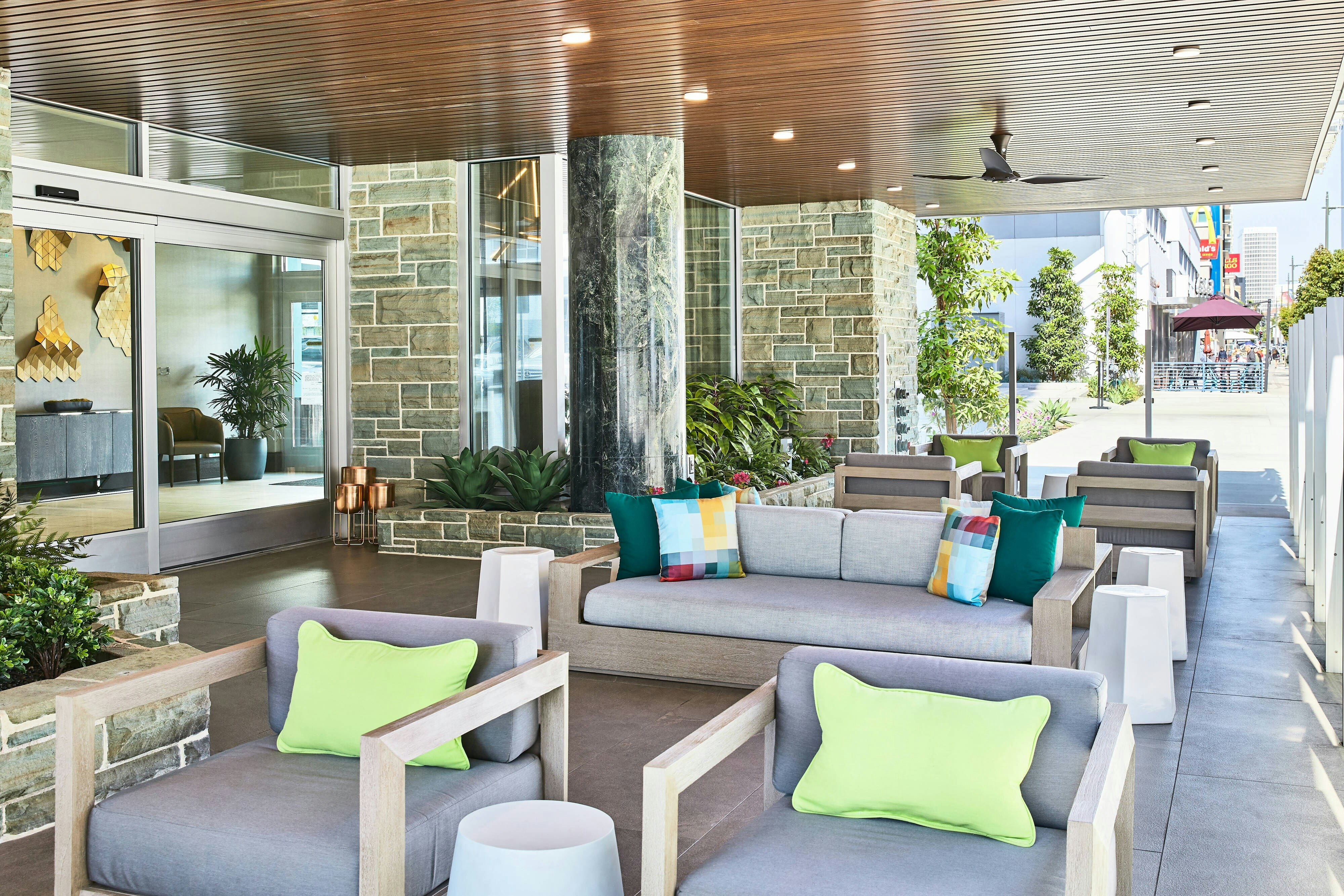 AC Hotel by Marriott Beverly Hills 35/54