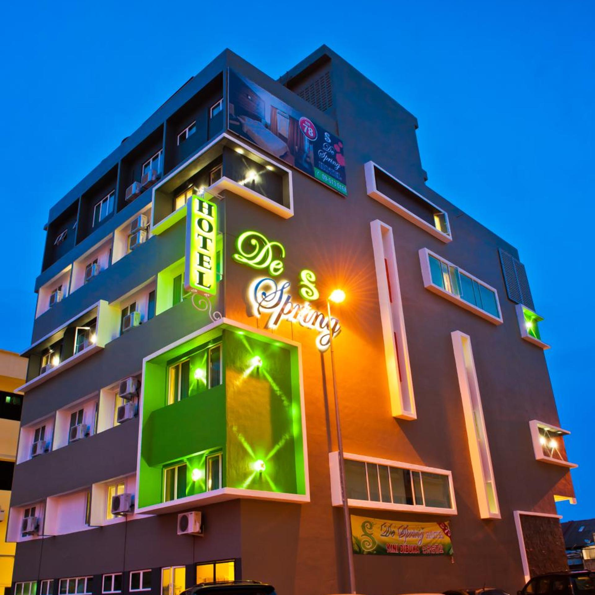 De Spring Hotel 6/50