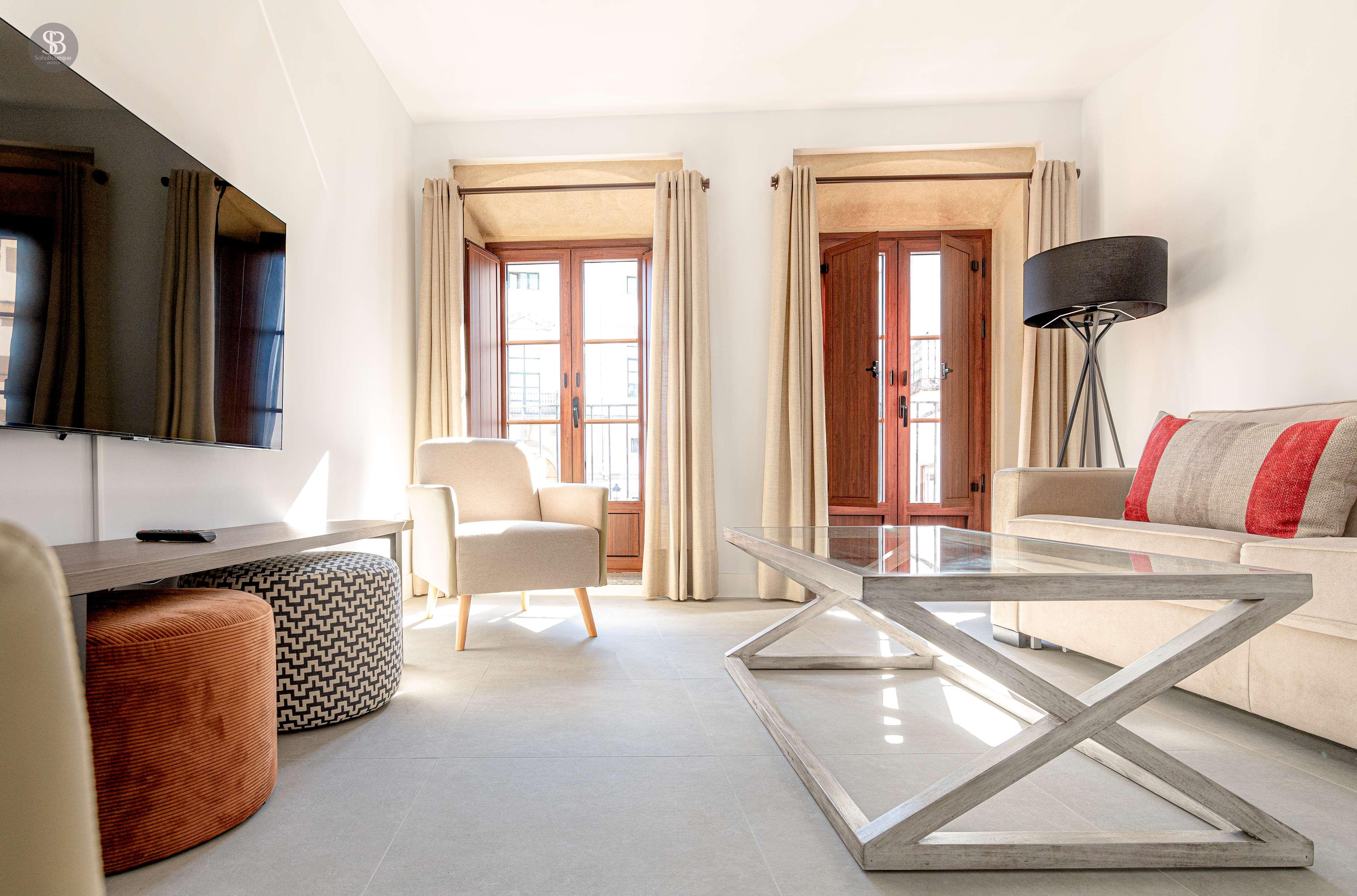 Apartamentos Soho Plaza Mayor Cáceres 34/50