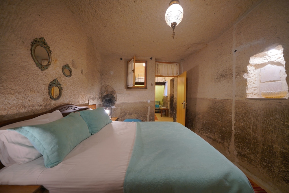 Salkim Cave House 16/50