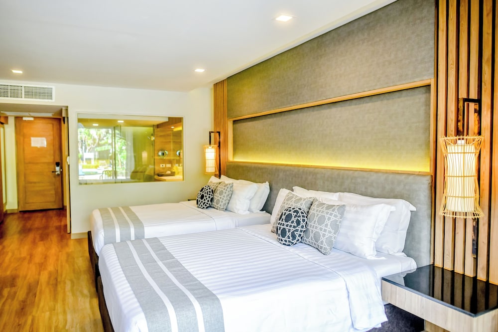 Phuket Graceland Resort & Spa 7/70