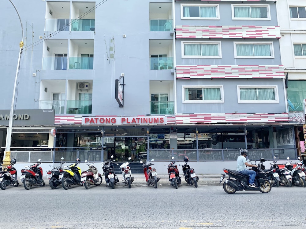 Patong Holiday 5/72