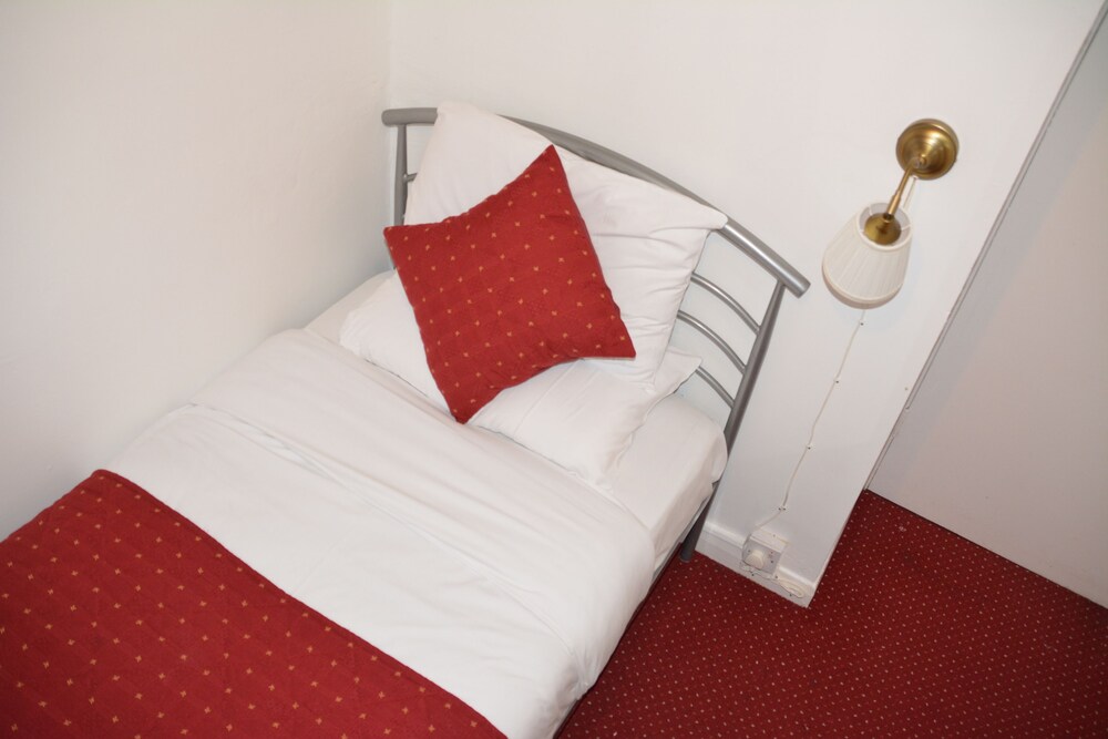 Bow Guest House 35/51