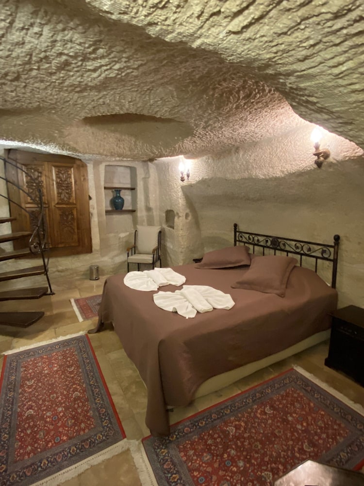 Turquaz Cave Hotel 72/98