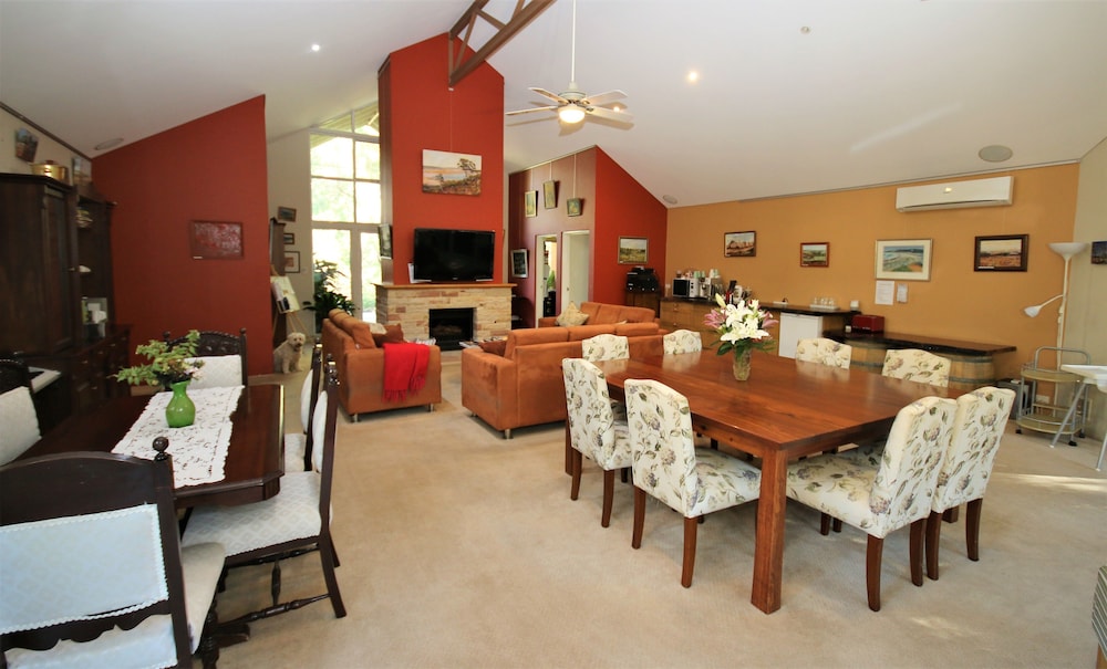 MARGARET RIVER BED AND BREAKFAST 27/48
