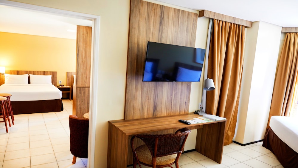HOLIDAY INN FORTALEZA 57/76