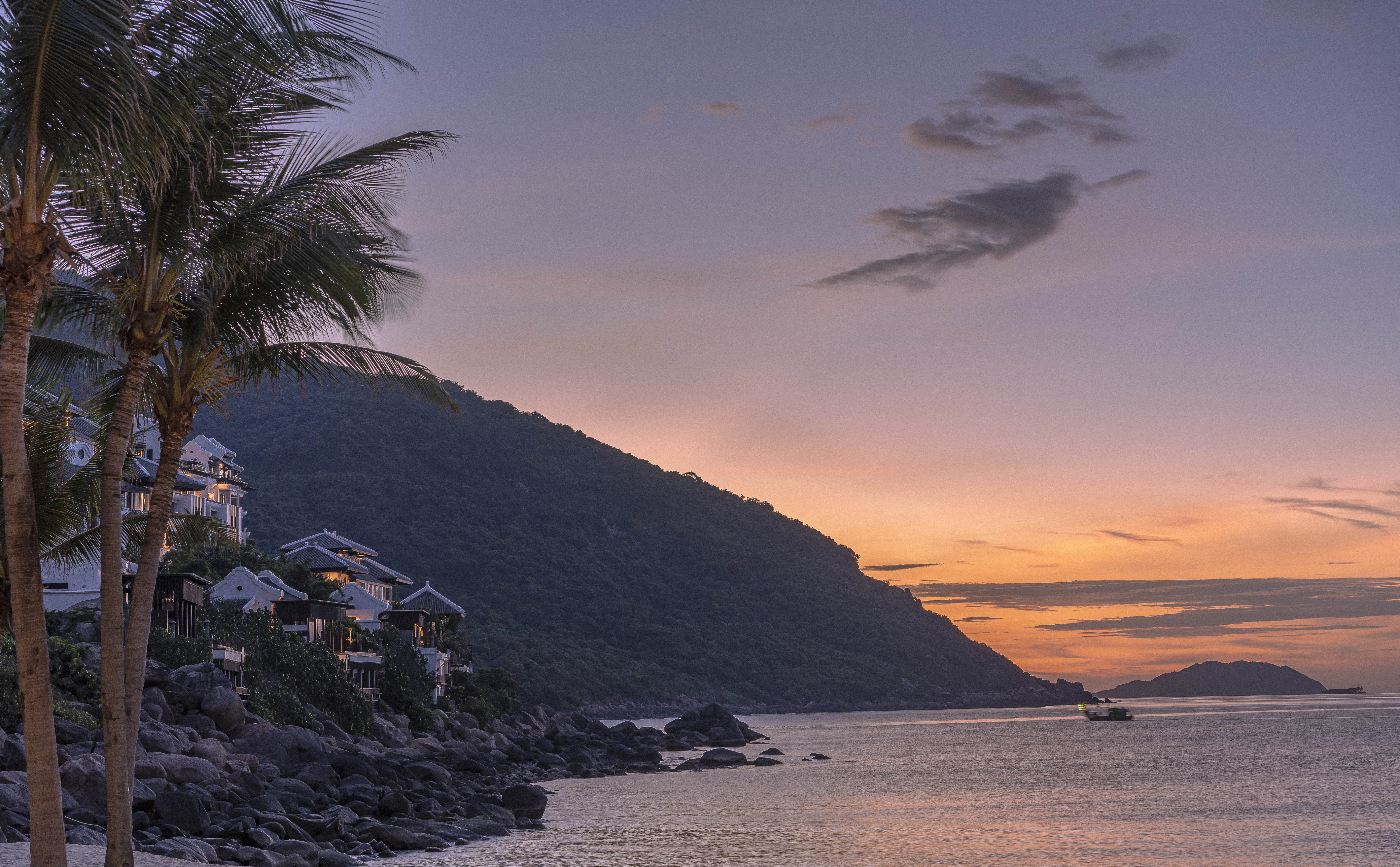 Intercontinental Danang Sun Peninsula Resort 47/50