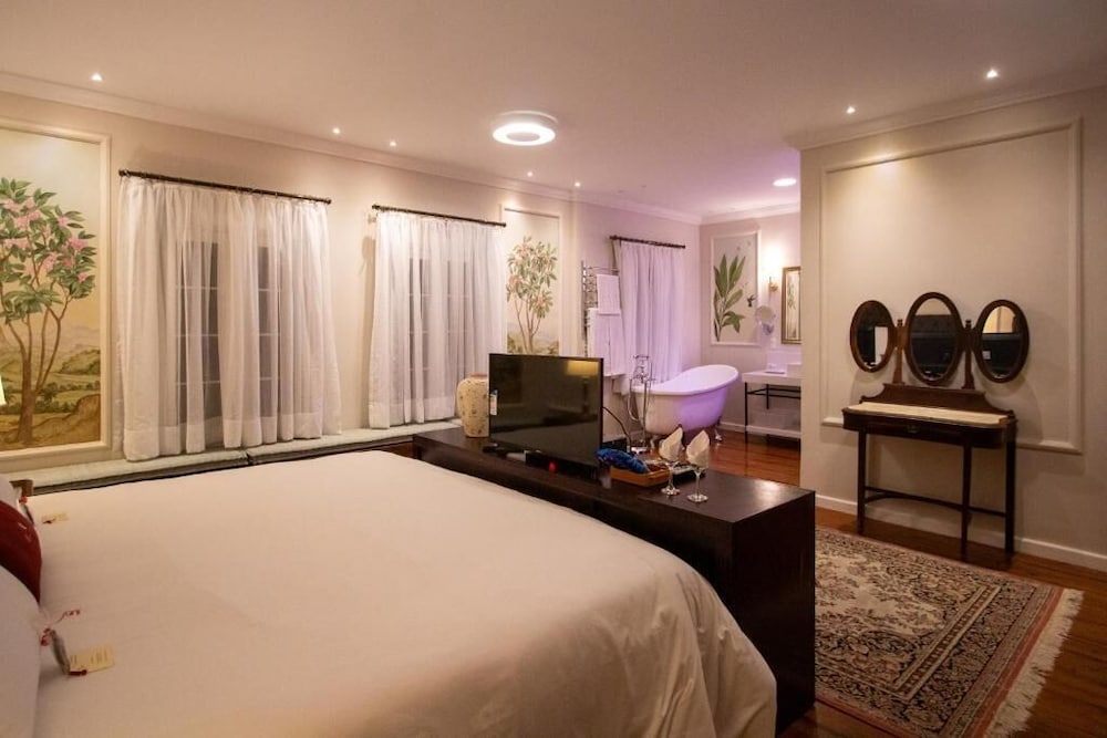 Master, Suite