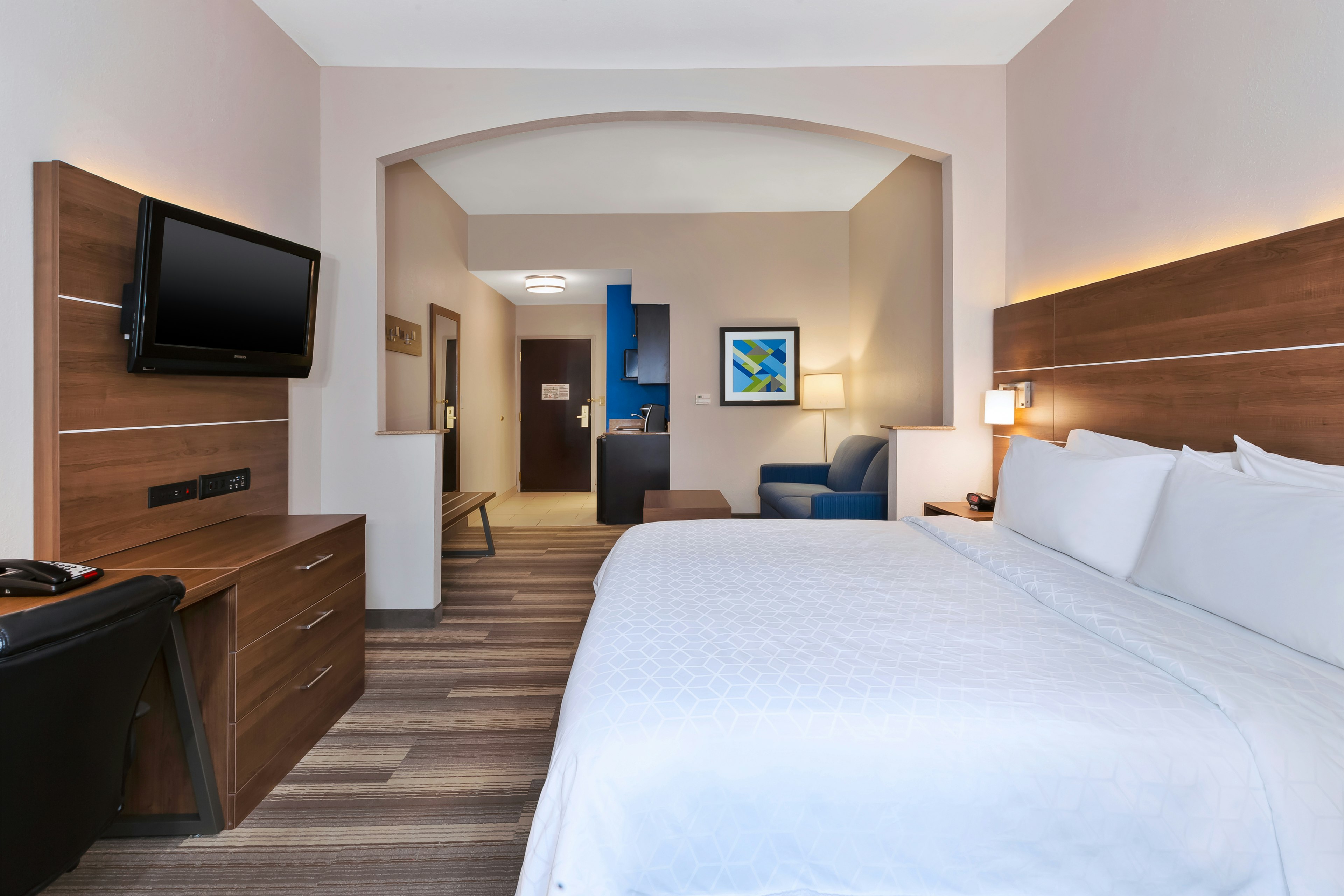 Suite, King Bed