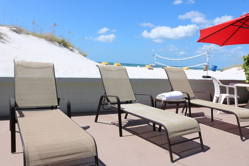 Miramar Resort 16/50