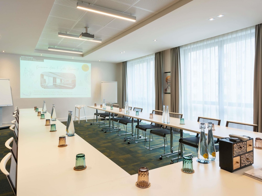 Novotel Paris Coeur D Orly Airport 64/72