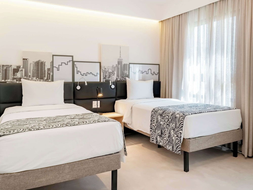 SUPERIOR, TWIN BEDS