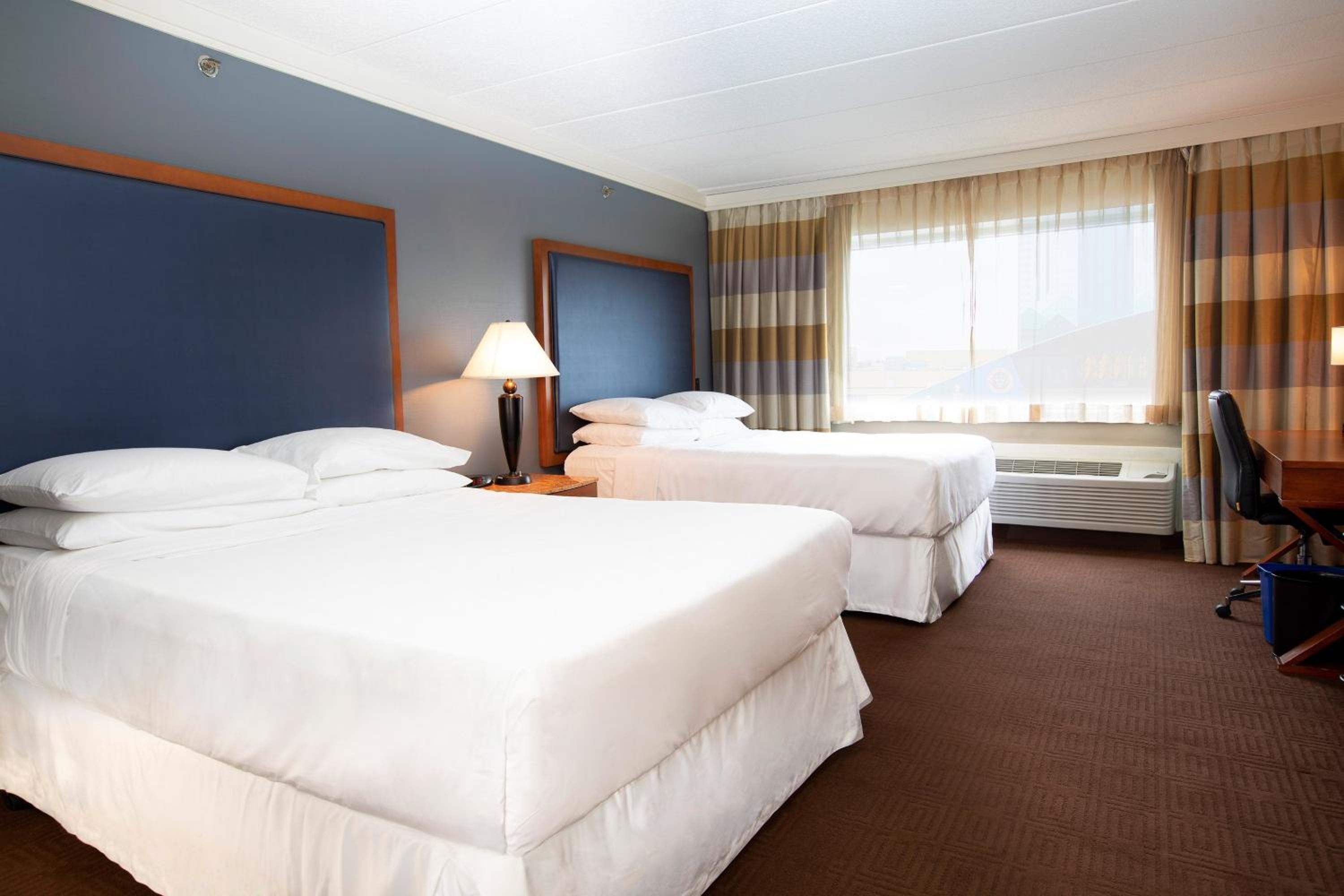 Guest Room, 2 Queen Beds, Concierge Level