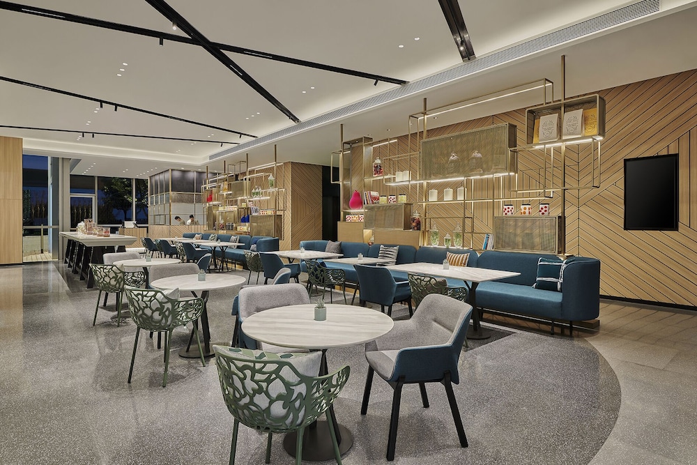 Artyzen Habitat Qiantan Shanghai 45/60